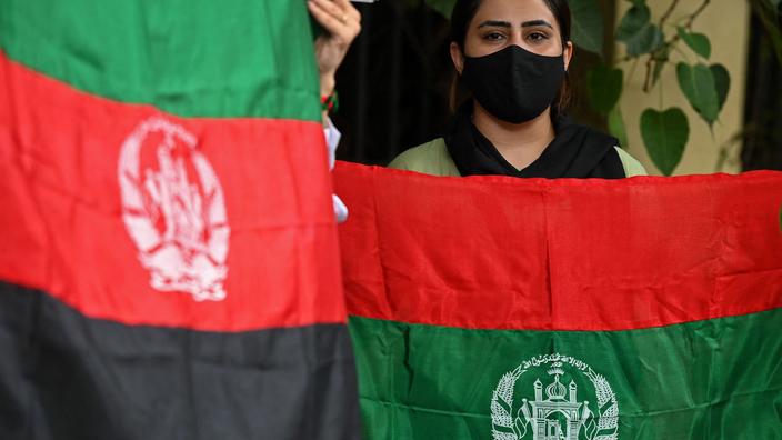 Emails of 250 Afghan interpreters mistakenly revealed in UK