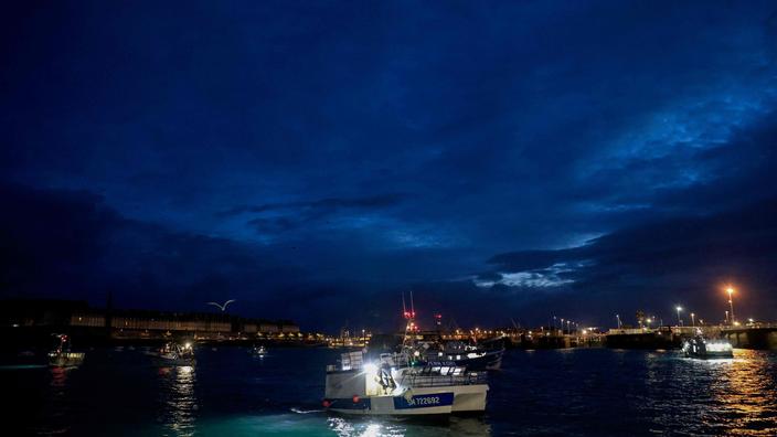 Storbritannia og Norge inngår første fiskeriavtale etter Brexit