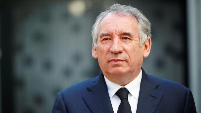 Présidentielle : François Bayrou propose une «réserve de parrainages disponibles»
