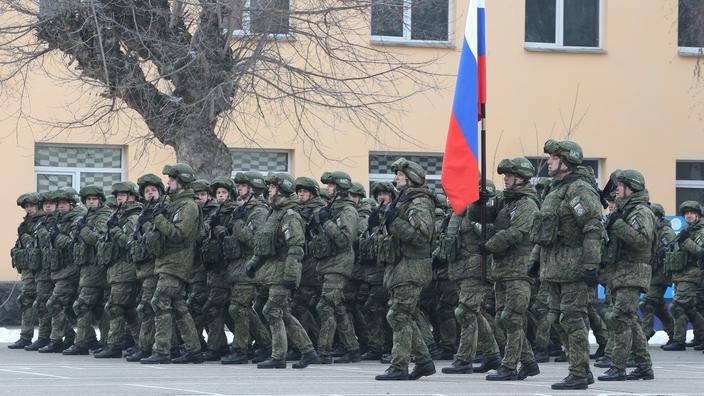 Ukraine : la Russie lance des manœuvres militaires dans le Sud et en Crimée