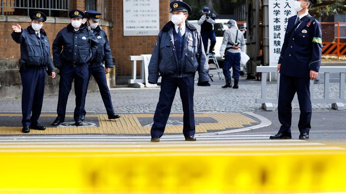 Japon: un homme ouvre le feu sur un travailleur médical, prend en otage un autre