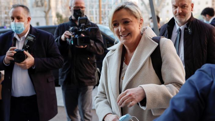 Regarder la vidéo Marine Le Pen avec ses alliés européens à Madrid pour éteindre le feu français