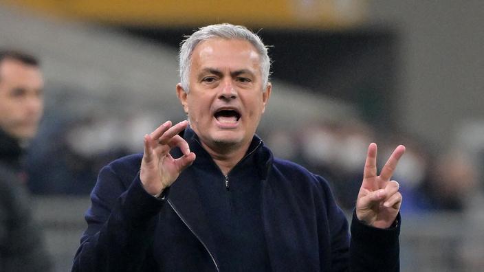 Two matches suspended for Mourinho