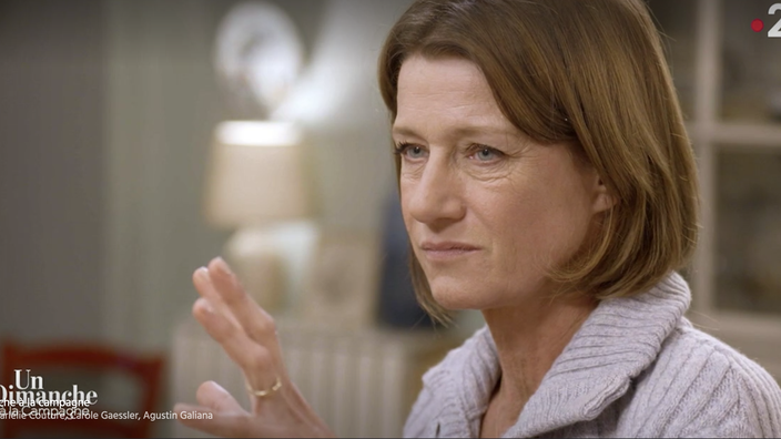 «Le boulot m'a sauvée» : en larmes, Carole Gaessler évoque la mort de son  ancien compagnon face à Frédéric Lopez