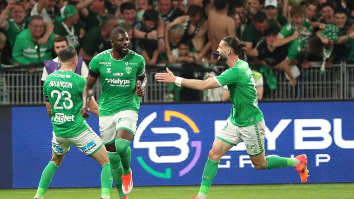 Barrages L1/L2: Dans Son Chaudron, Saint-Etienne Veut Prendre Une ...