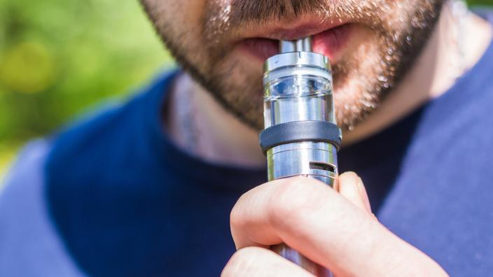 Un ouvrier gravement brûlé après l'explosion de sa cigarette électronique