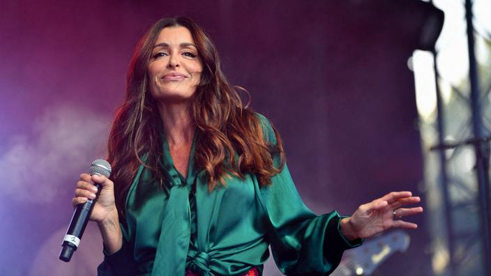 Ça a été des douleurs très intenses» : Jenifer révèle avoir fait plusieurs fausses  couches