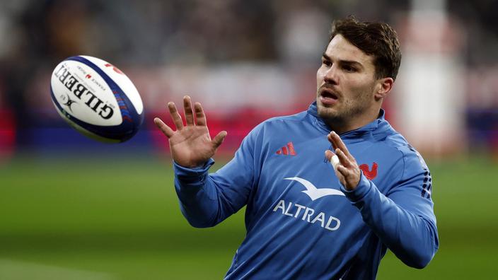 XV de France : douleur au mollet pour Antoine Dupont