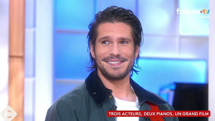 Maintenant c est embarrassant : François Civil pris de court par