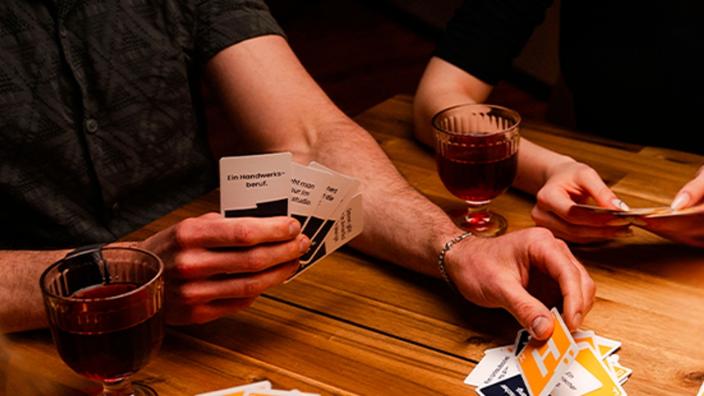 Le Jeu De La Ficelle – Jeu D’association Et De Déduction Pour 3 à 8 Joueurs, Dès 8 Ans, Parties De 20 Minutes, Parfait Pour L’apéro Ou Les Soirées En Famille