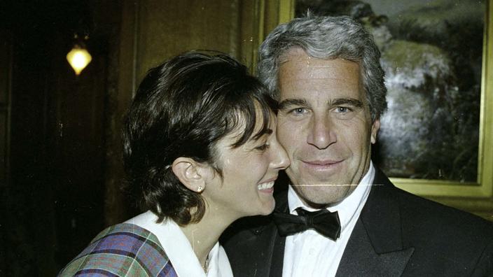 Jeffrey Epstein et sa complice Ghislaine Maxwell.