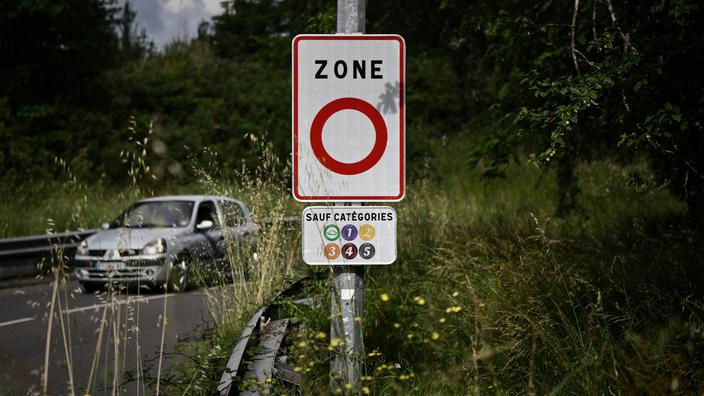 Le Conseil constitutionnel censure la suppression des zones à faibles ...