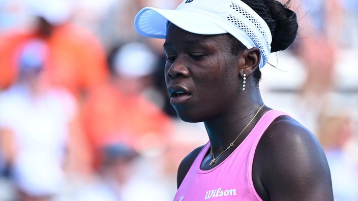 Tennis : Victoria Mboko abandonne en simple au Queen’s, incertitude ...