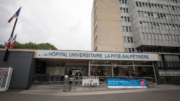 Depuis la décision de l’hôpital prise le 2 juin, la famille de Rémi* R. se bat pour que ses soins ne soient pas arrêtés.