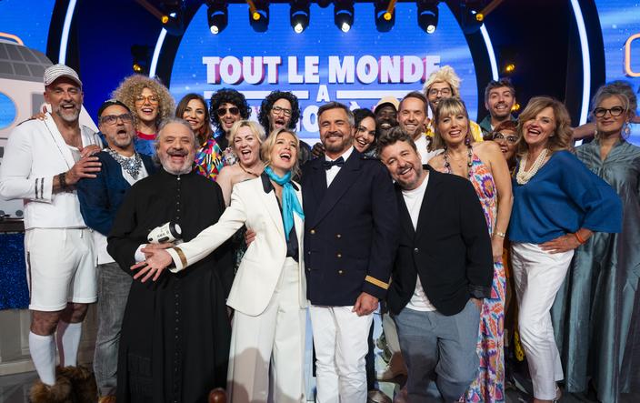 "Tôi vẫn chưa nói lời cuối cùng về dịch vụ công": trên trường quay tập cuối cùng của Olivier Minne trong "Tout le monde a son mot à dire"