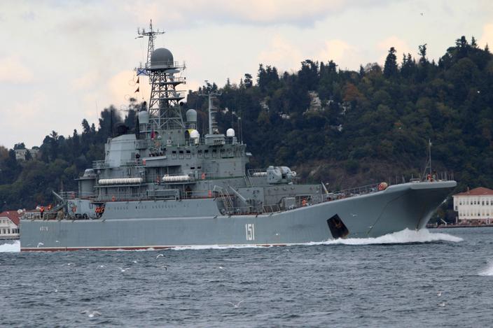Guerre en Ukraine : Kiev affirme avoir touché deux navires russes en ...