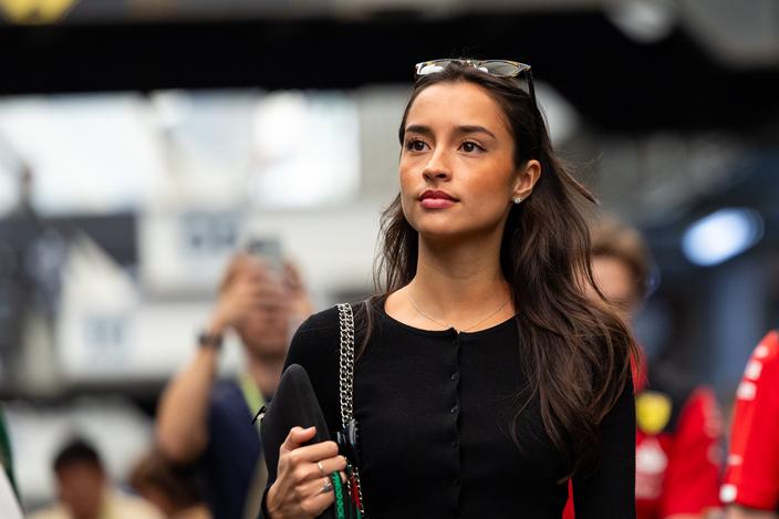Alexandra Saint Mleux, la compagne du pilote Charles Leclerc et sa plus ...