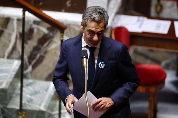 صورة لسيرج بابان، وزير الشركات الصغيرة والمتوسطة