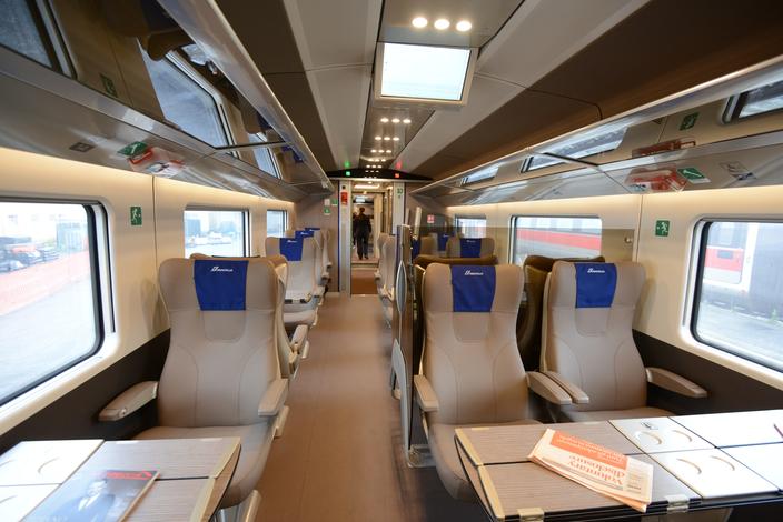 Trenitalia Lance Son Paris-Lyon : Confort, Prix... Ce Qui Attend Les ...