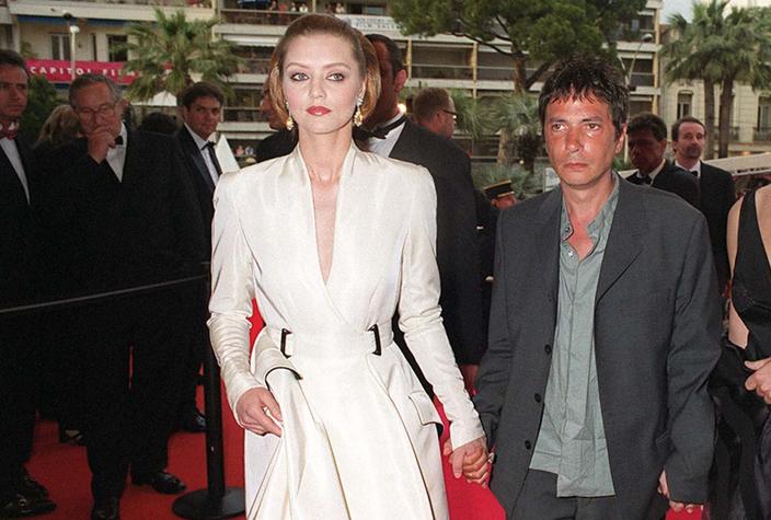 nastya-golubeva-carax-portrait-crach-de-sa-m-re-p-re-mondialement