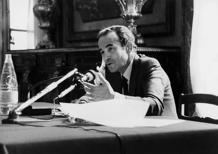 Décès De Robert Badinter : Un Hommage National Sera Rendu à L’ancien ...