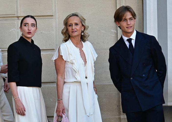 Caroline Roux avec ses enfants Rosalie et Marceau à l’Élysée pour une ...