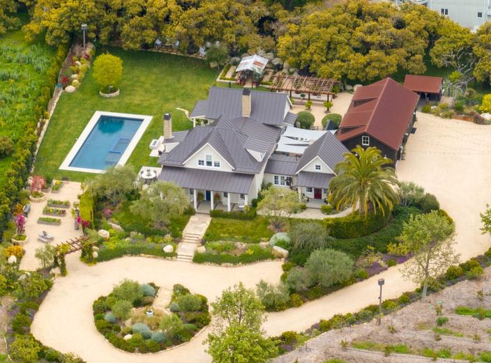 Meghan Markle : quelle est cette villa à 5 millions de dollars avec piscine  où elle a tourné sa série Netflix ?