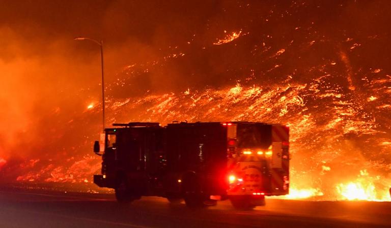 Les incendies à Sylmar.