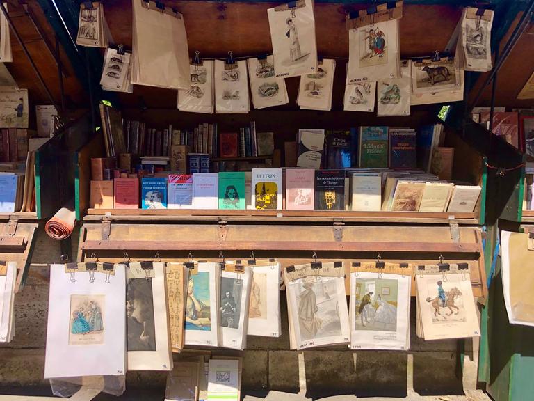 La plupart des bouquinistes se retrouvent aujourd'hui dans une économie de survie.