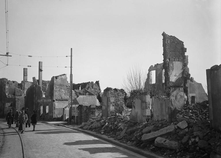 Oradour-sur-Glane, le 1er août 1944.