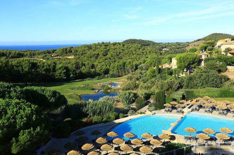 Prolongez l’été face à la Méditerranée lors d’un séjour pour deux au Frégate Provence Resort****