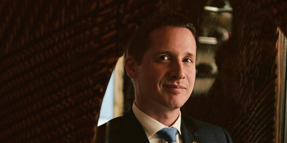 Emmanuel Cadieu, sommelier au Cheval Blanc, à Paris : « On peut tout faire avec le champagne »