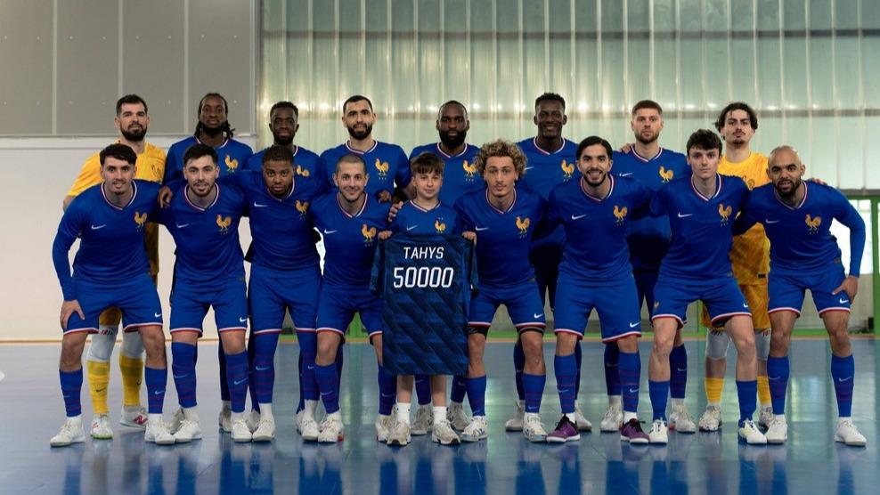 «C’est symbolique» : le 50.000e licencié futsal, discipline en vogue, célébré par la FFF