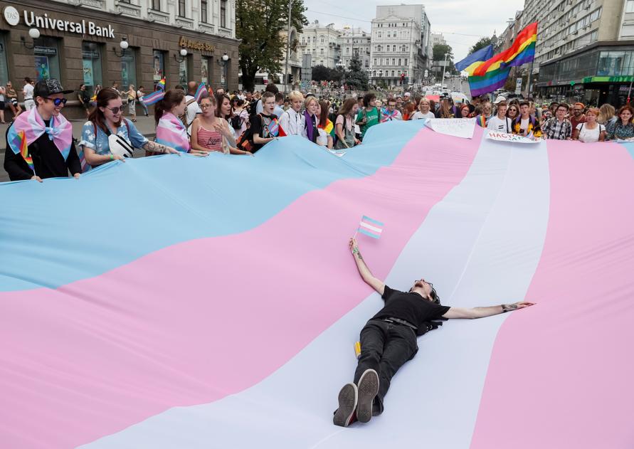 En Images Ukraine La Gay Pride Réunit Des Milliers De Personnes à Kiev 3601