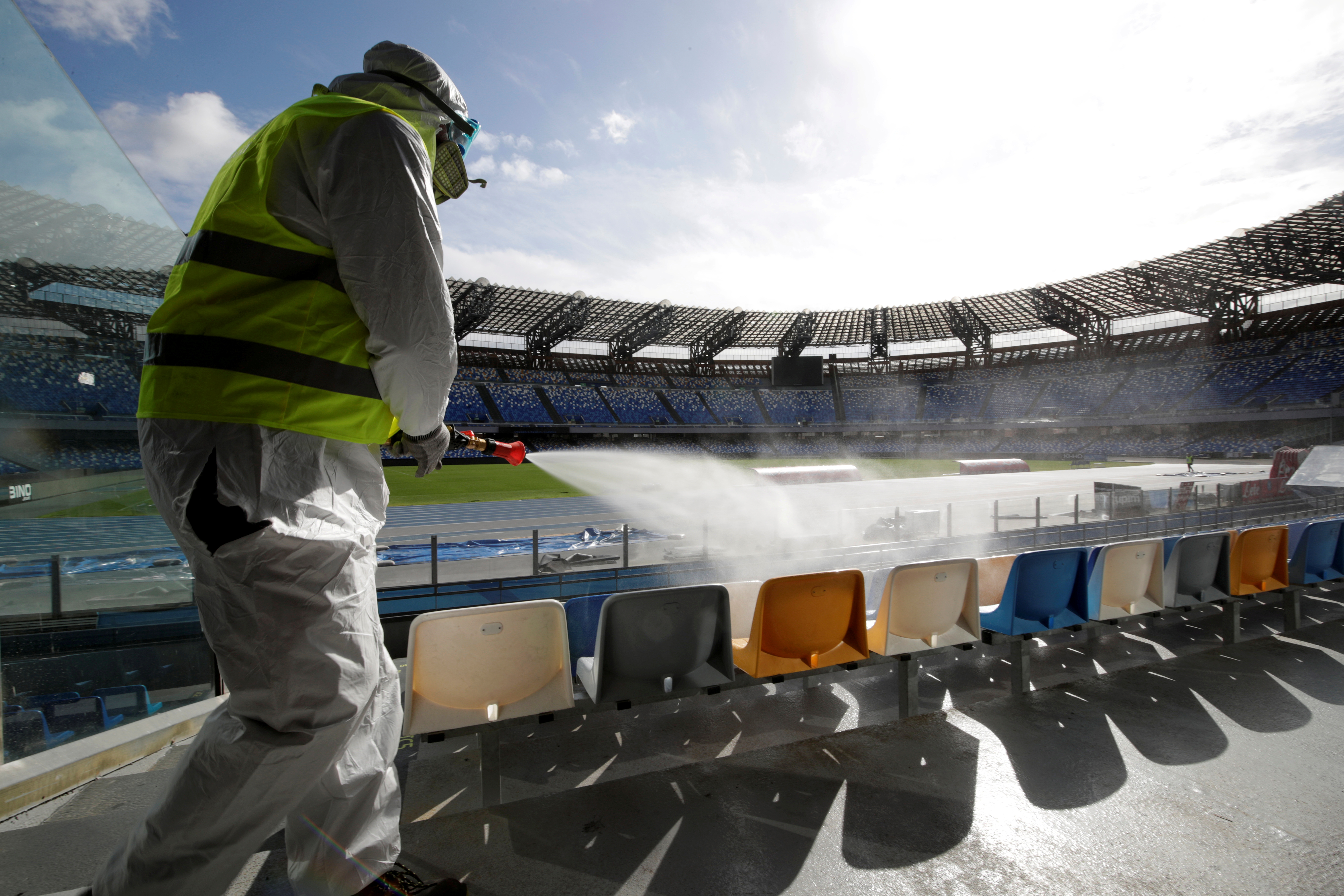Coronavirus: Comment fonctionnent les remboursements pour les vols, concerts et matchs? Coronavirus: Comment fonctionnent les remboursements pour les vols, concerts et matchs?