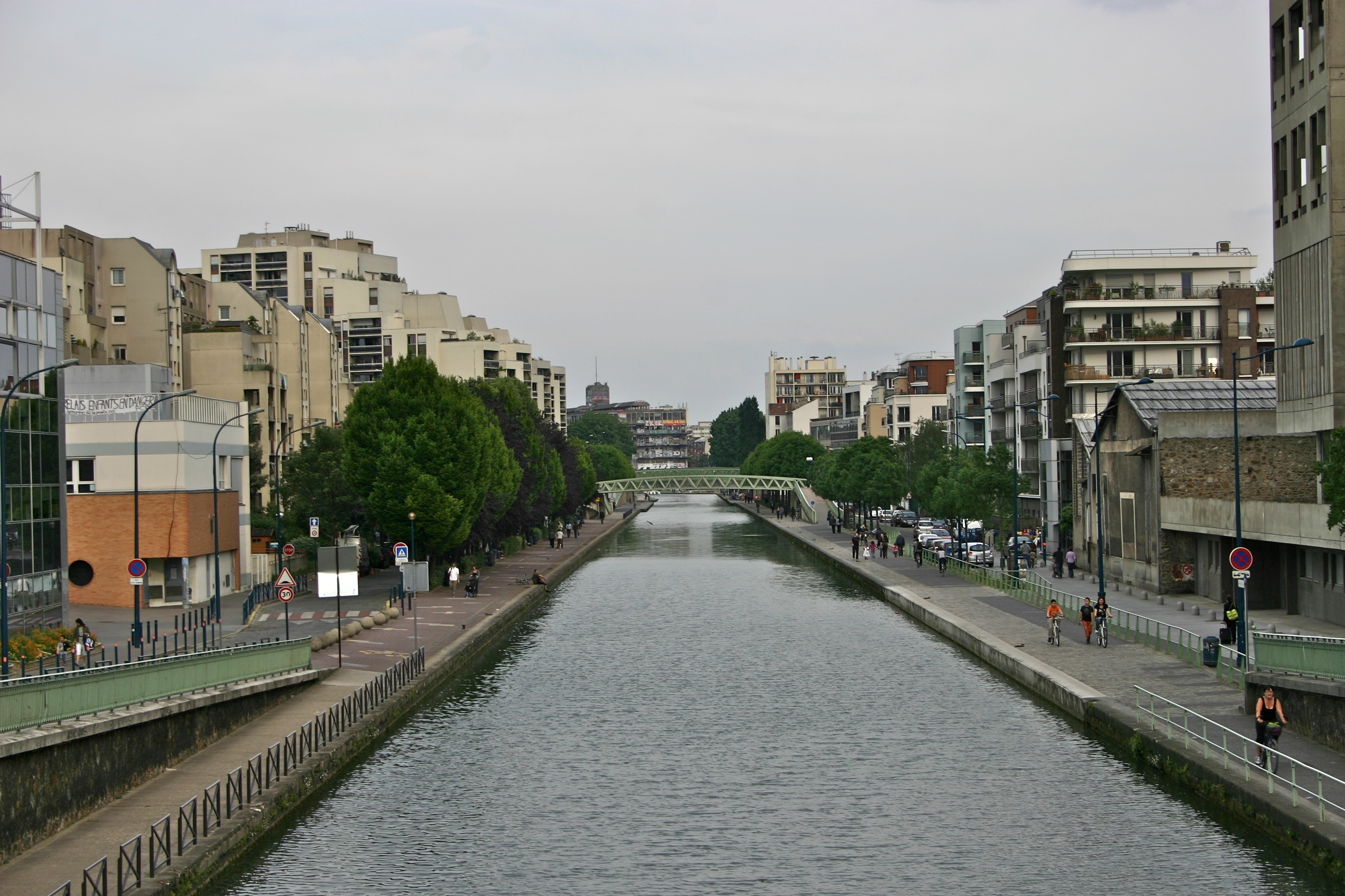 Coronavirus : en Seine-Saint-Denis, une mortalit&eacute; &laquo;exceptionnelle&raquo;
