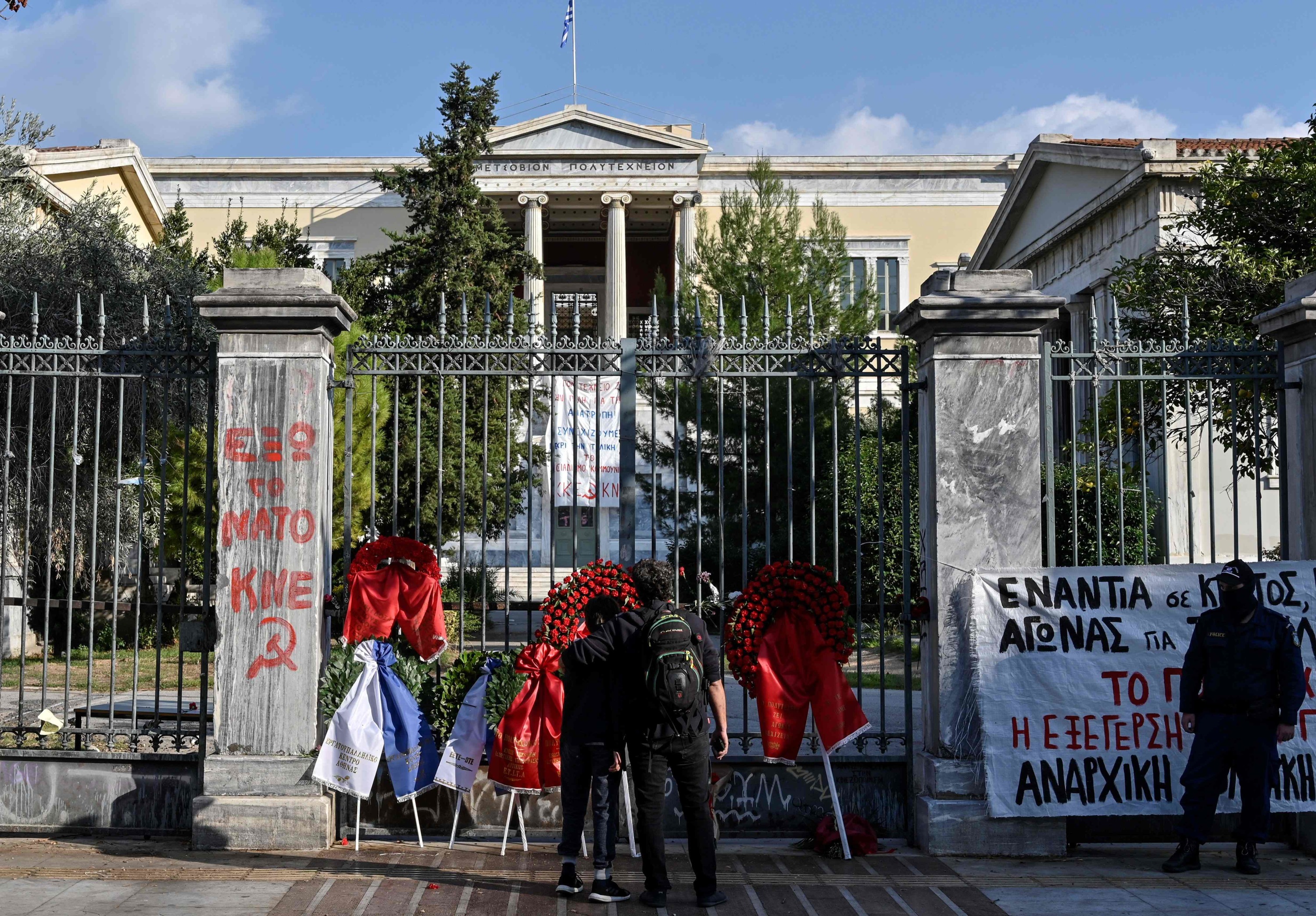 Grèce : incidents pendant la commémoration du soulèvement étudiant de 1973