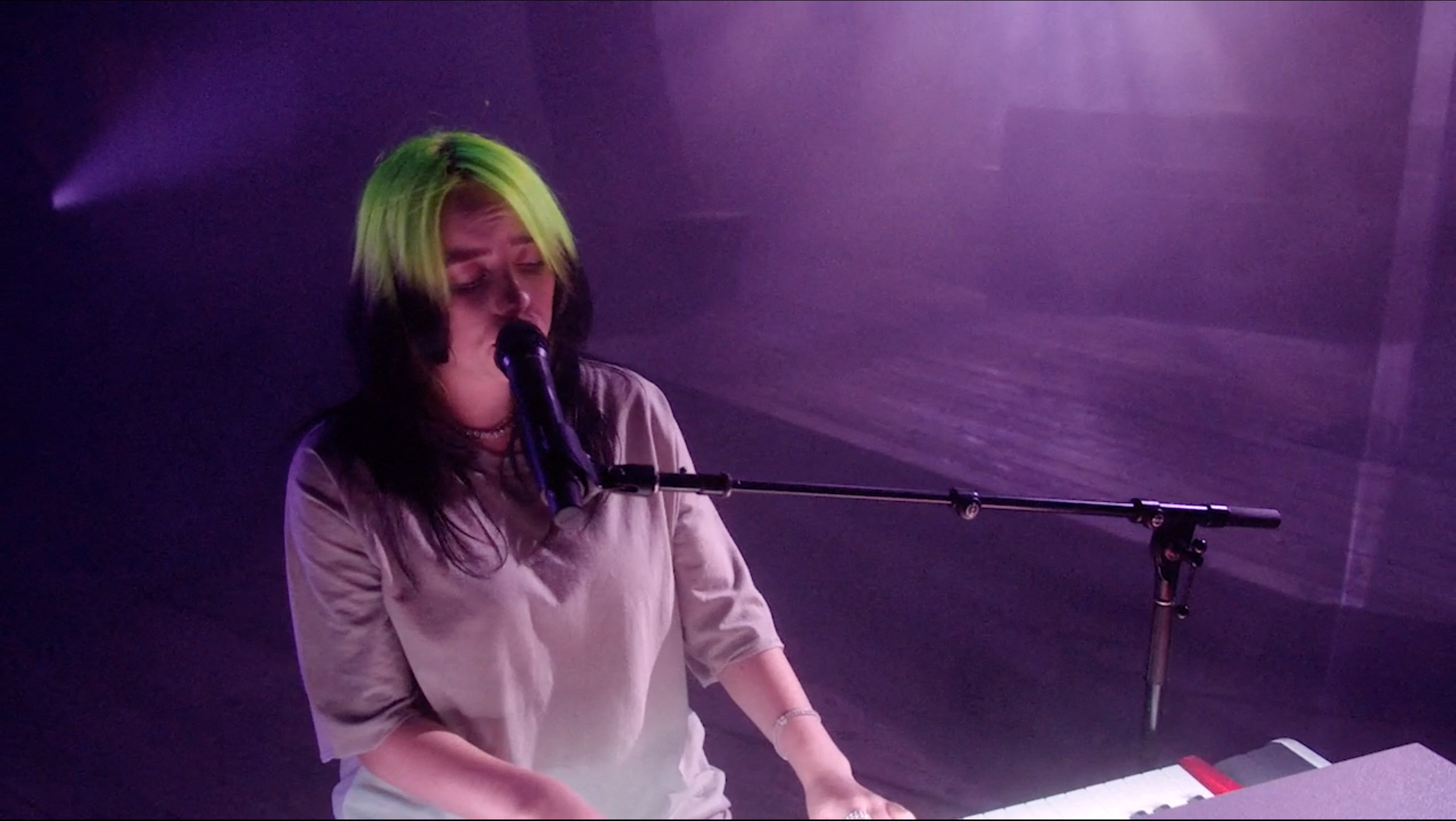 Billie Eilish Concert Paris 2022 Prix Billie Eilish annule sa tournée mondiale en raison de la pandémie de  coronavirus