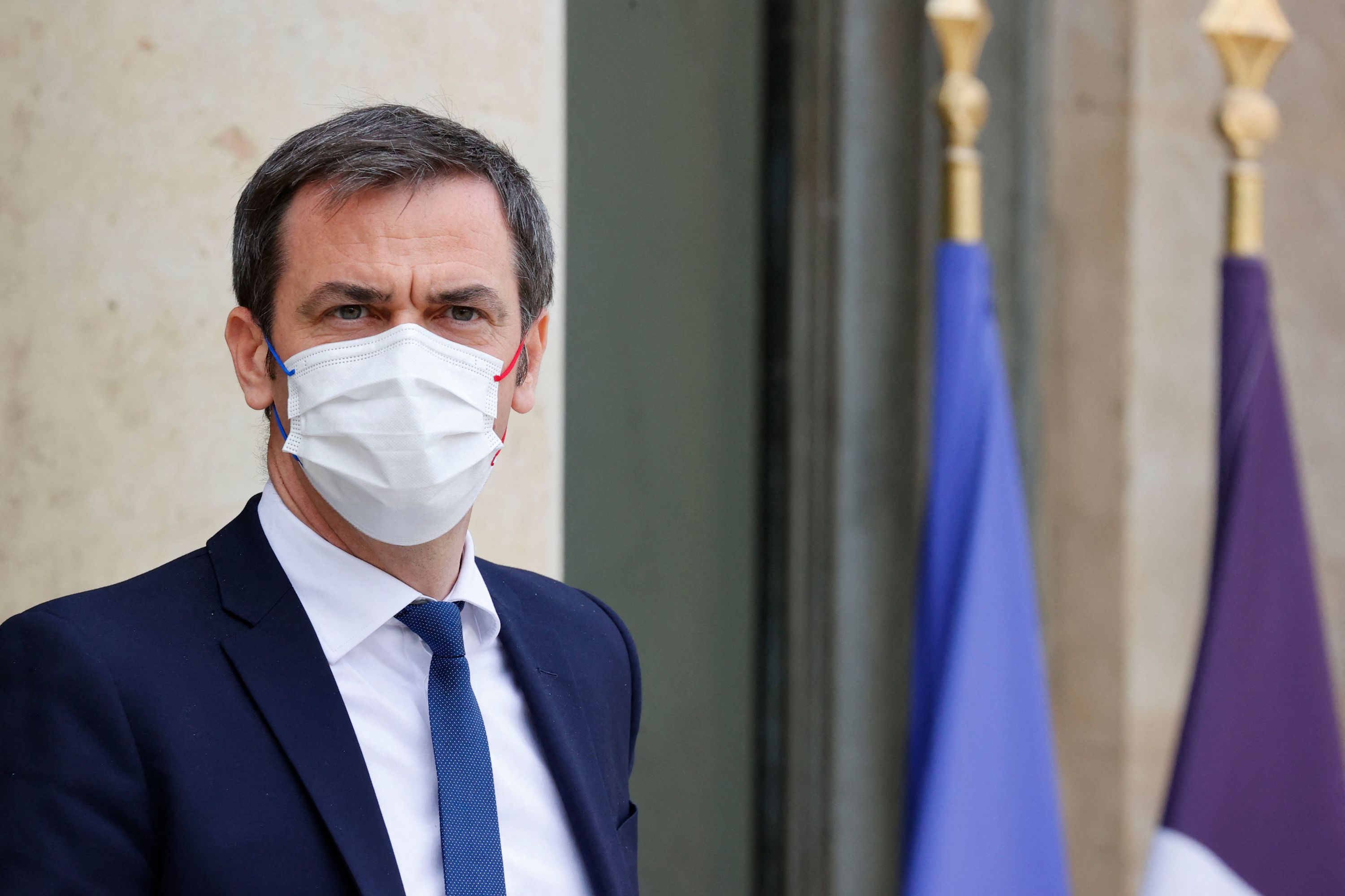 Olivier Véran annonce 100 millions d'euros pour la rénovation des hôpitaux de Dinan et Saint-Malo