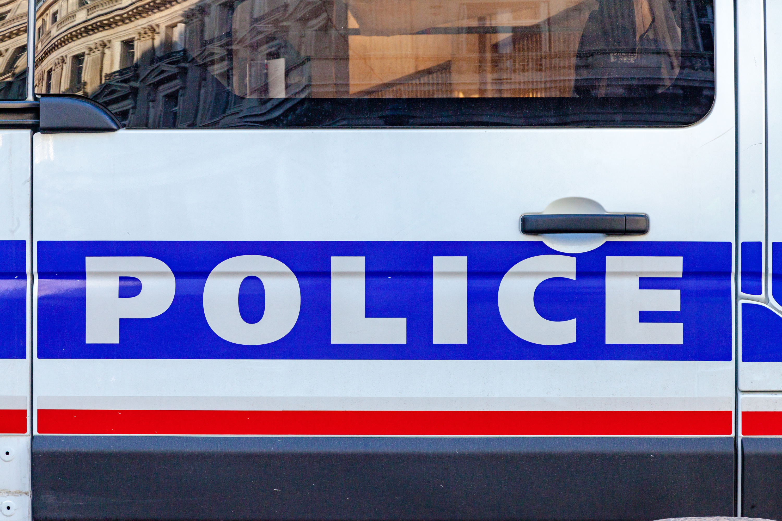 Policiers blessés dans le Val-de-Marne : cinq mineurs remis en liberté