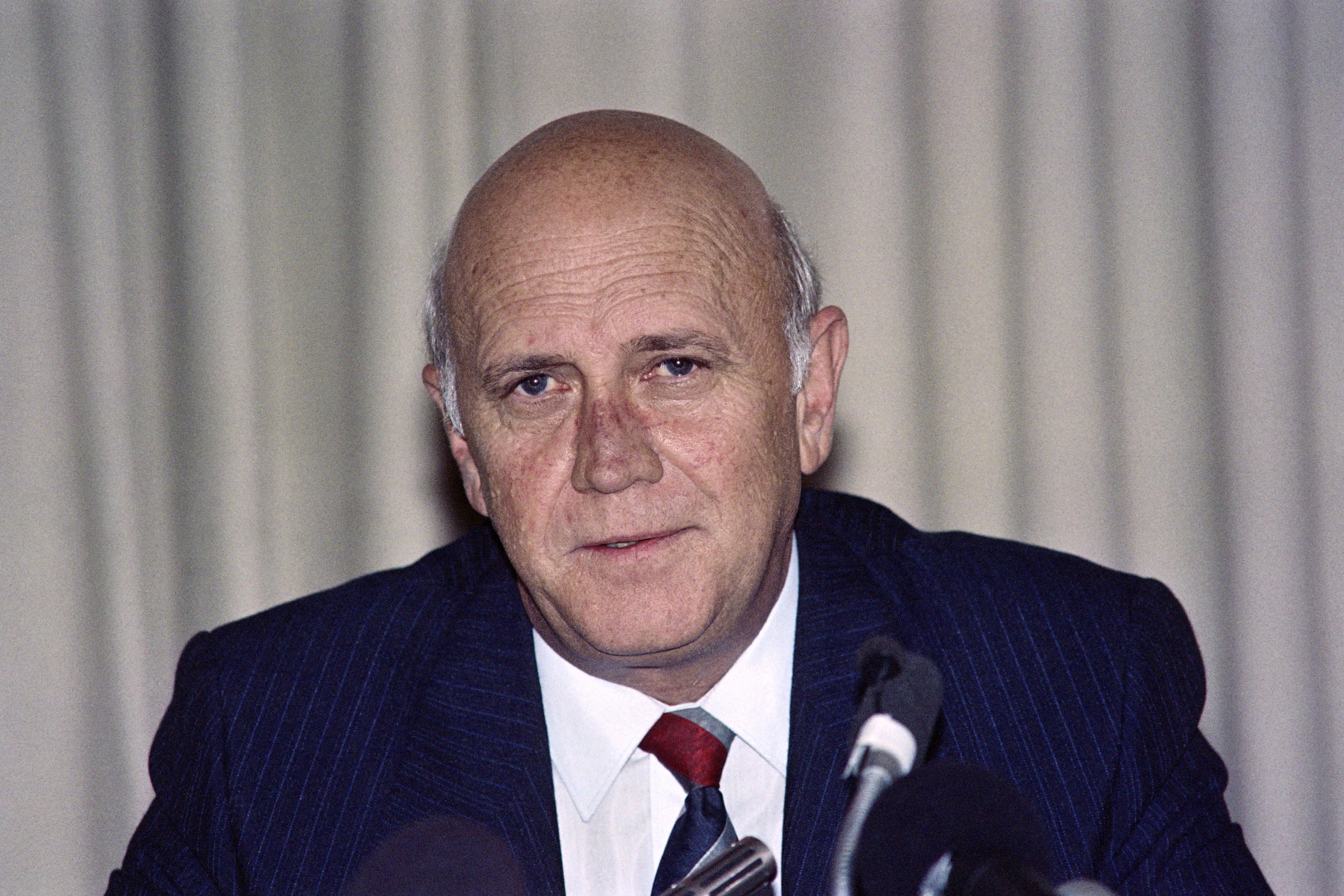 La Fin De L Apartheid En Afrique Du Sud Afrique du Sud : mort de Frederik de Klerk, «l'homme qui a aboli l'apartheid »