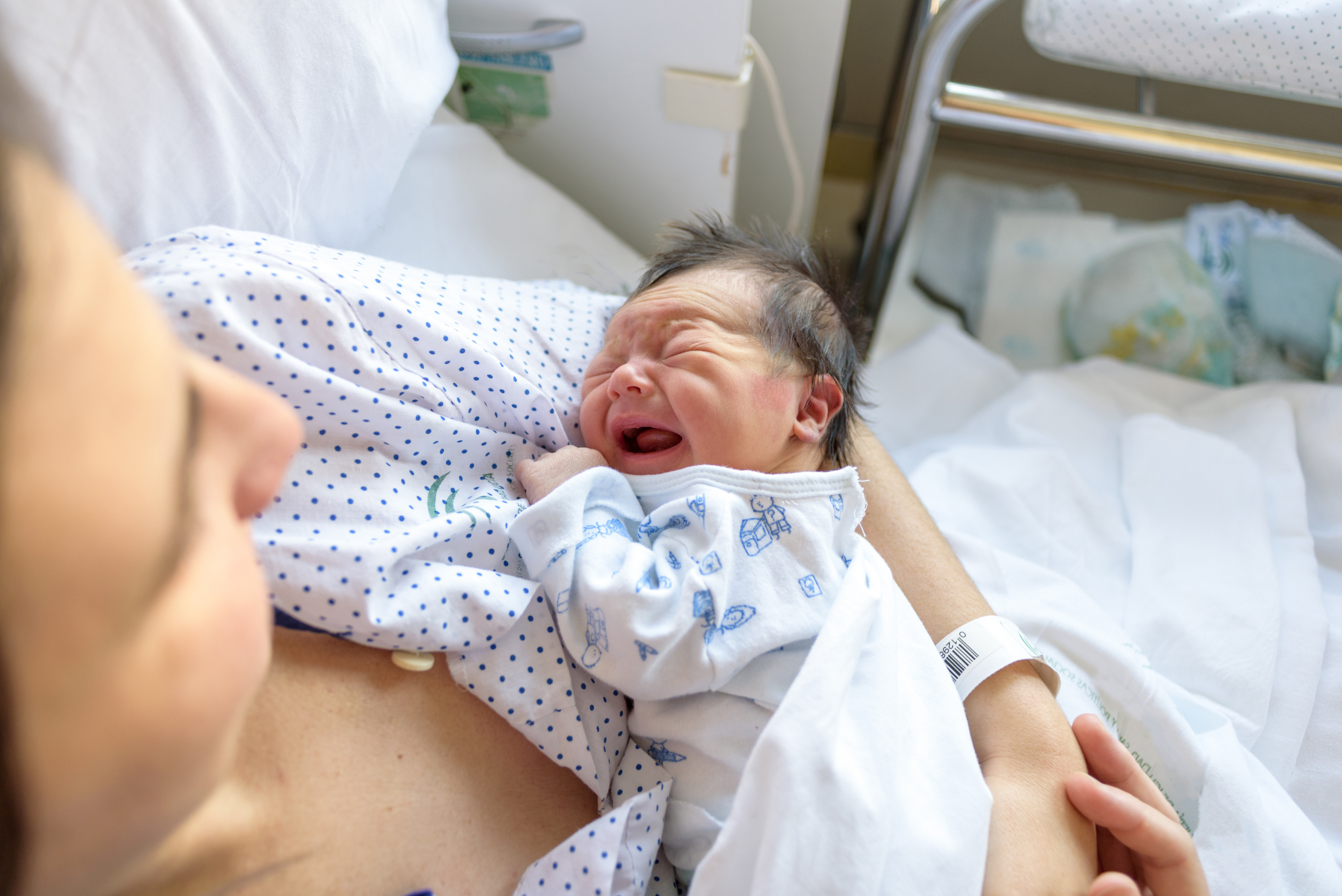 Charte du nouveau-né hospitalisé : la séparation avec les parents est «  inacceptable » selon SOS Préma