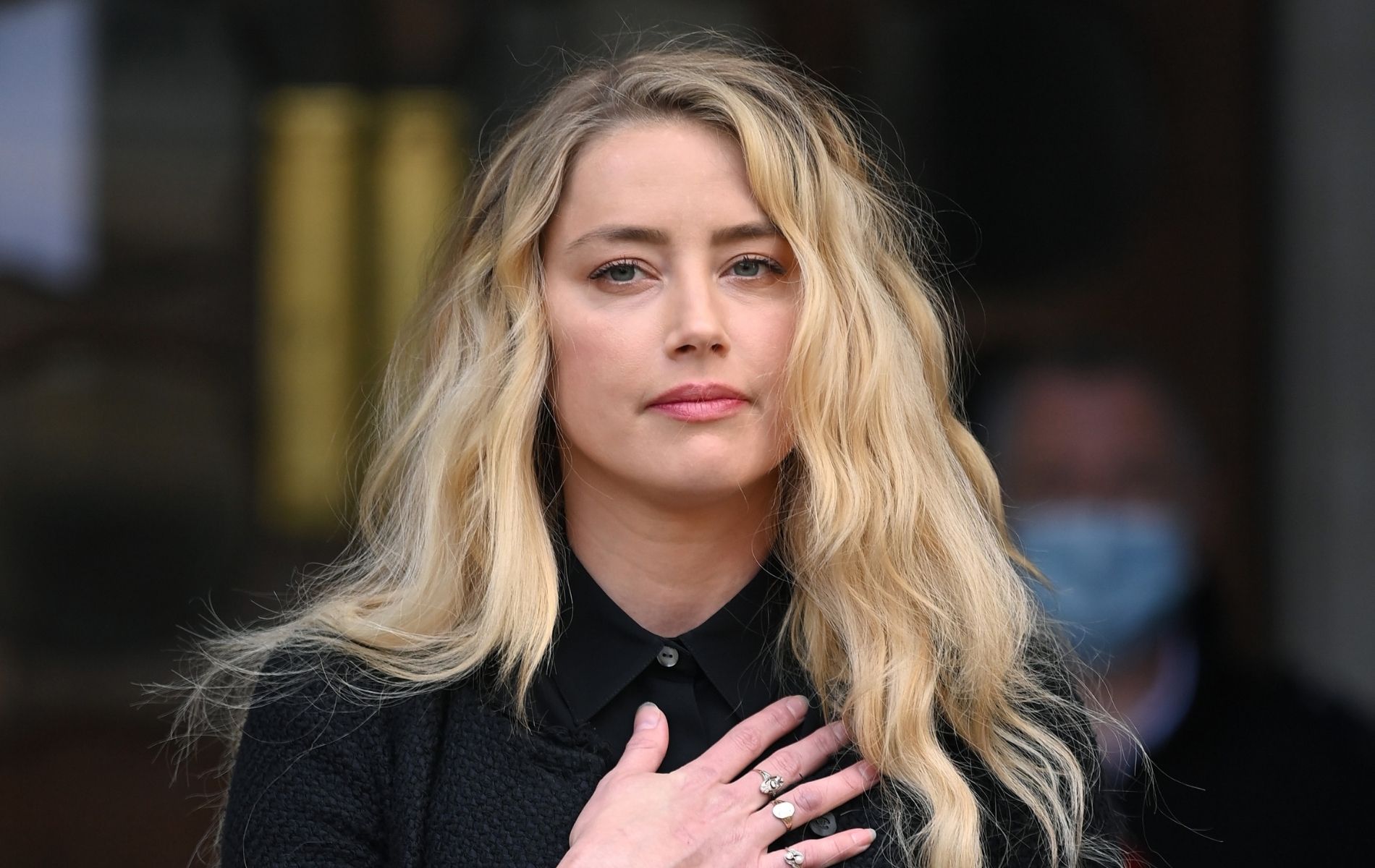 Selon une psychologue Amber Heard souffrirait de troubles de la