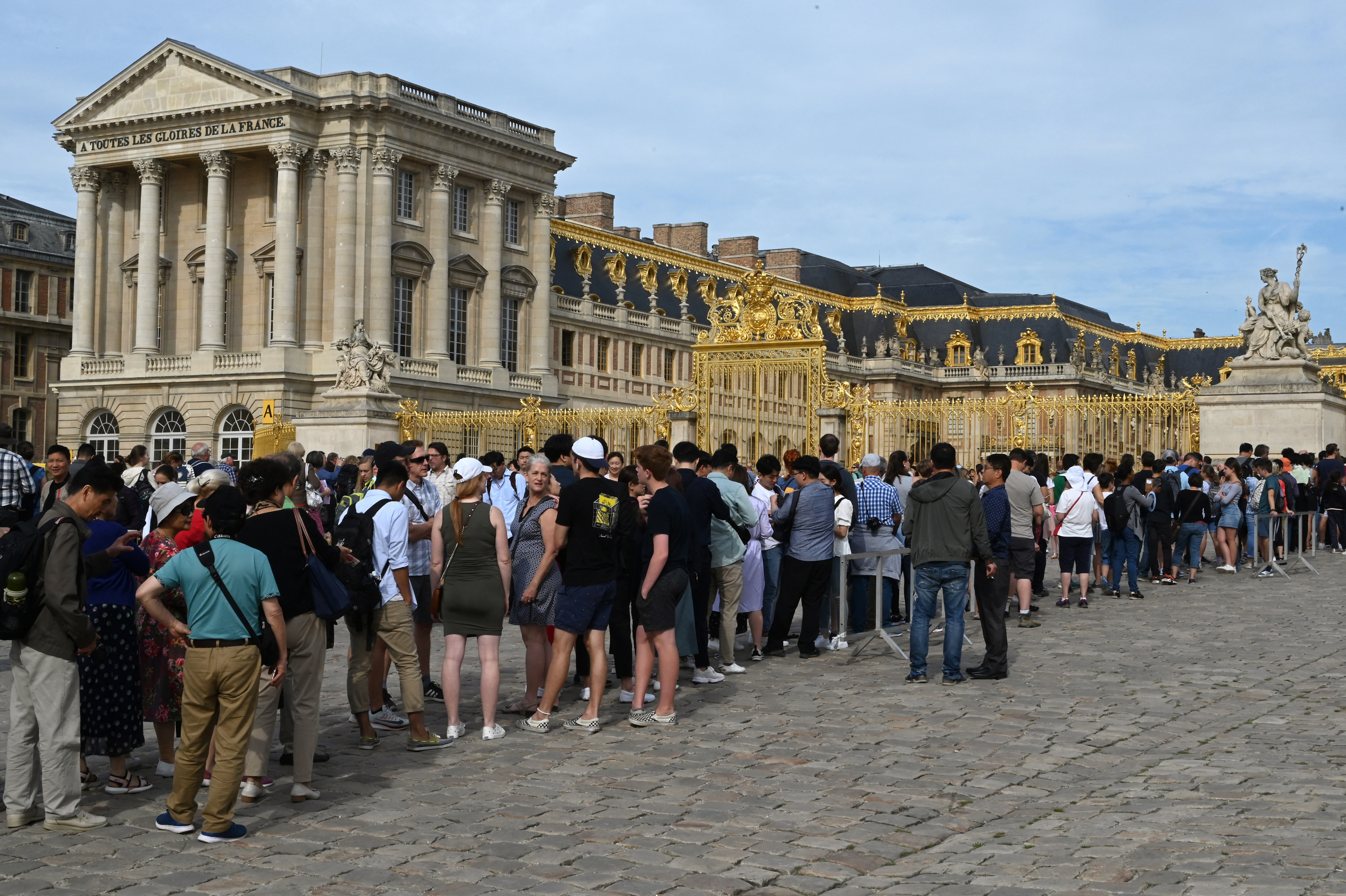 Au château de Versailles, le tourisme «refleurit» malgré l'absence des touristes asiatiques