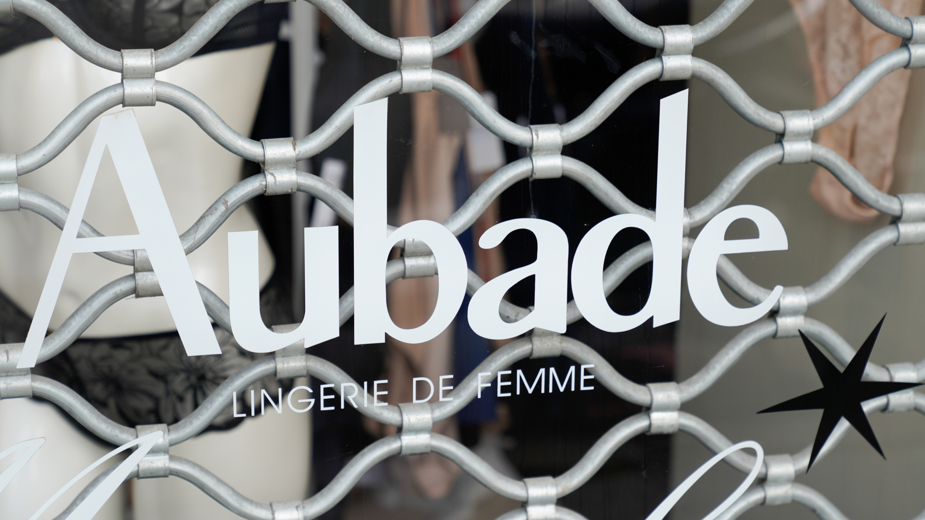 Calida, propriétaire de la marque Aubade, s'implante aux États-Unis en rachetant la marque de lingerie Cosabella