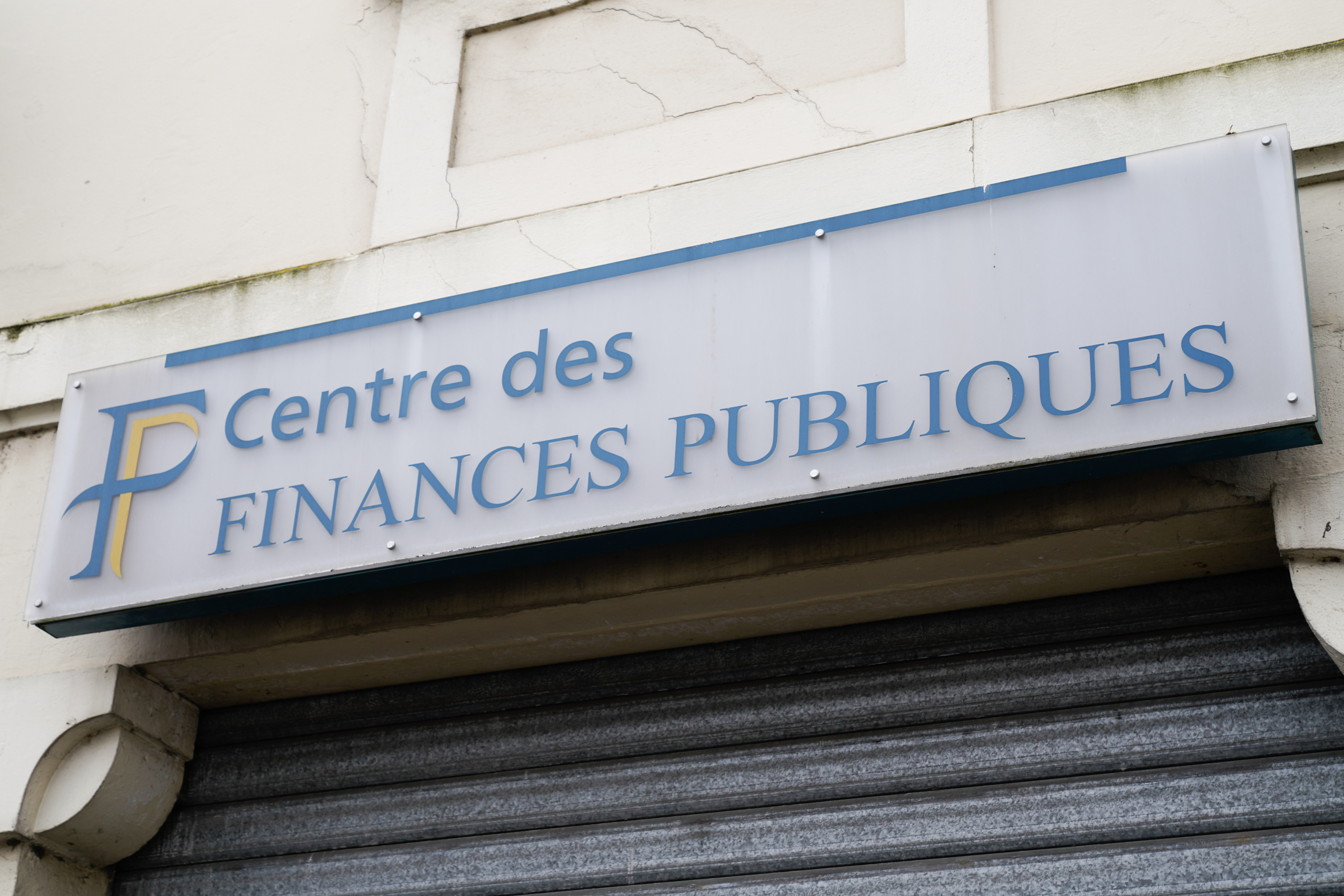Centre Des Finances Publiques Villepinte Yvelines : un agent des impôts poursuivi pour détournement de fonds de  l'hôpital de Poissy