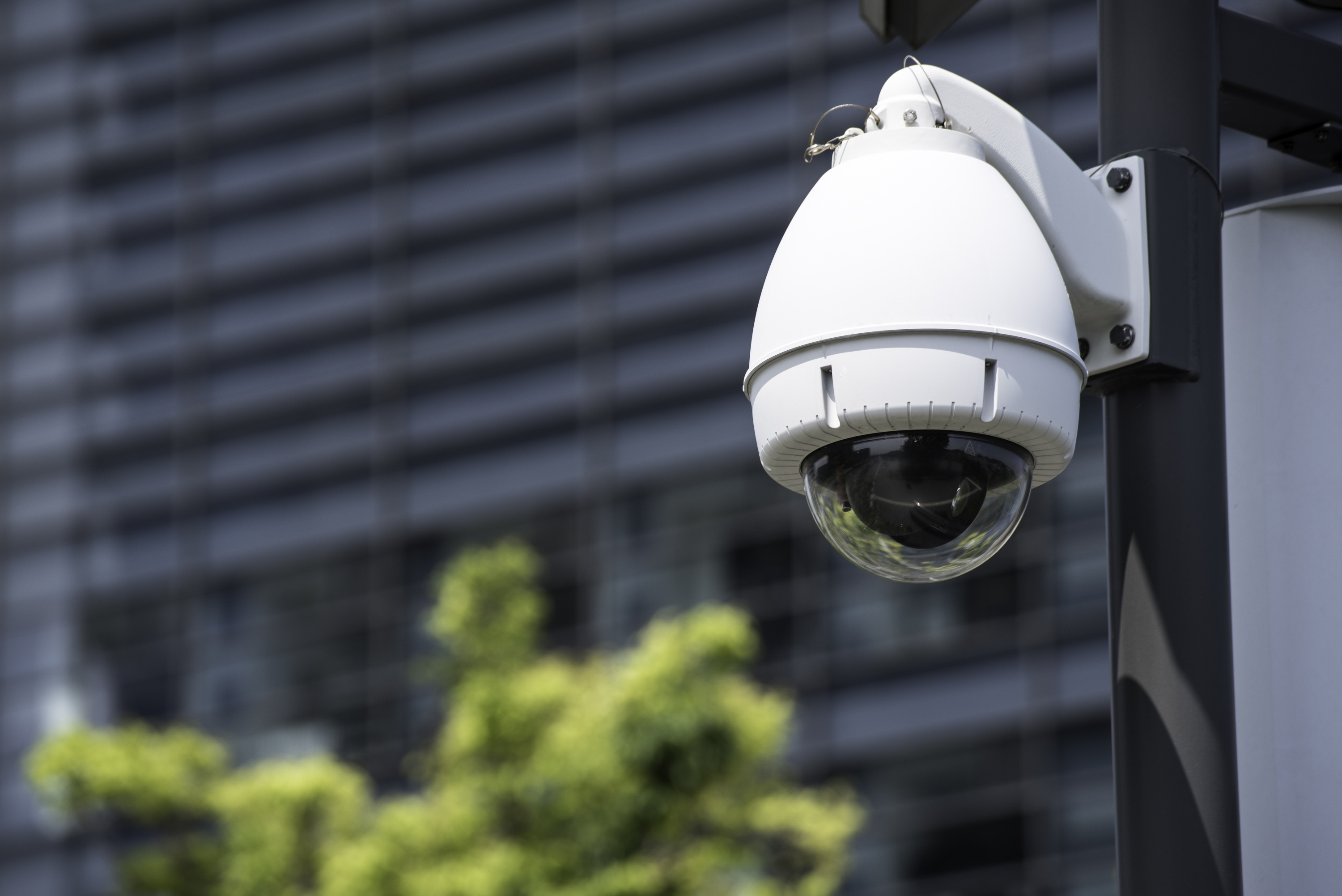 Comment accéder à une caméra de surveillance à distance ?