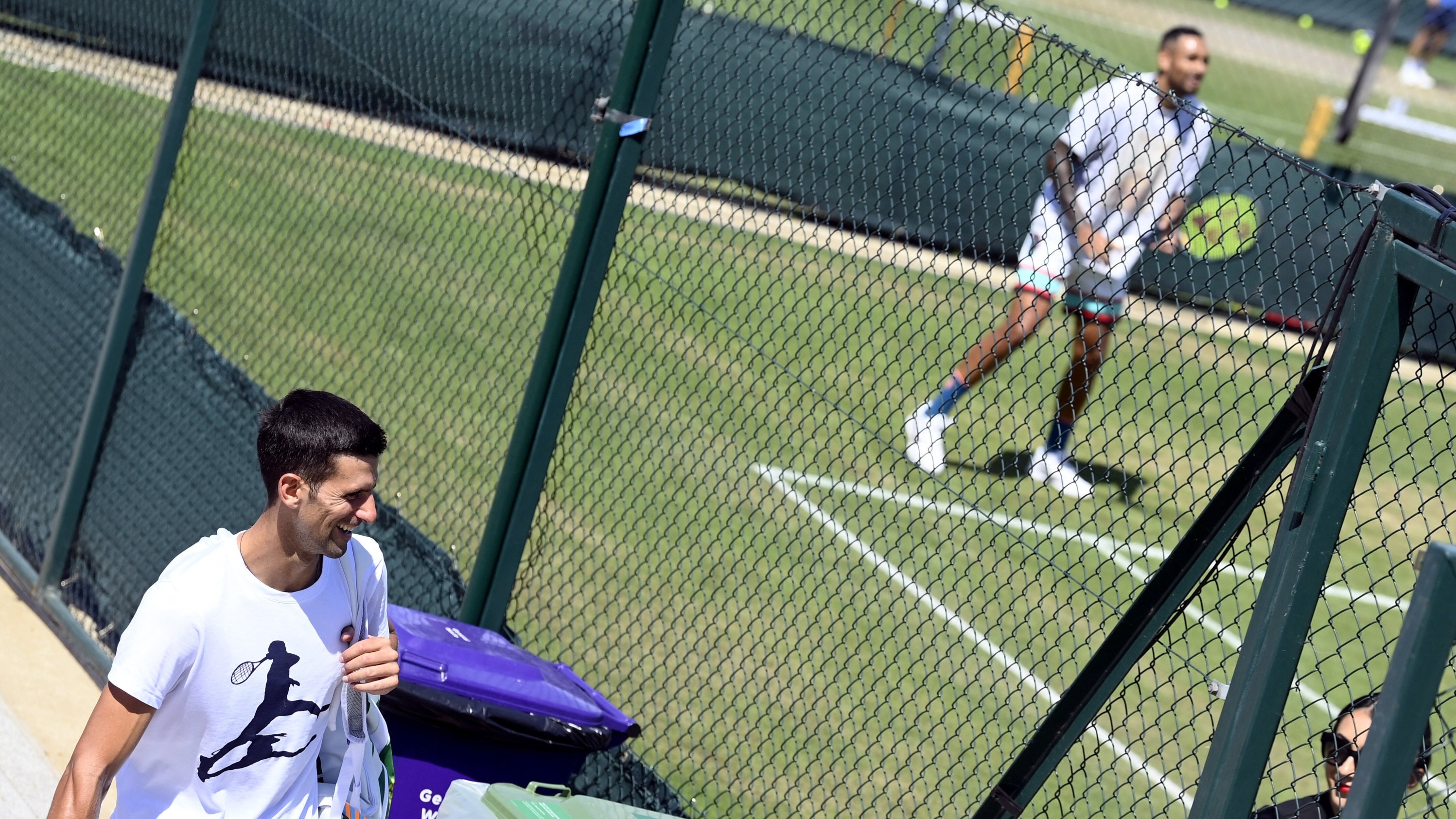 Implacável, Djokovic pune vacilos de Kyrgios e fatura o hepta em Wimbledon  - 10/07/2022 - UOL Esporte