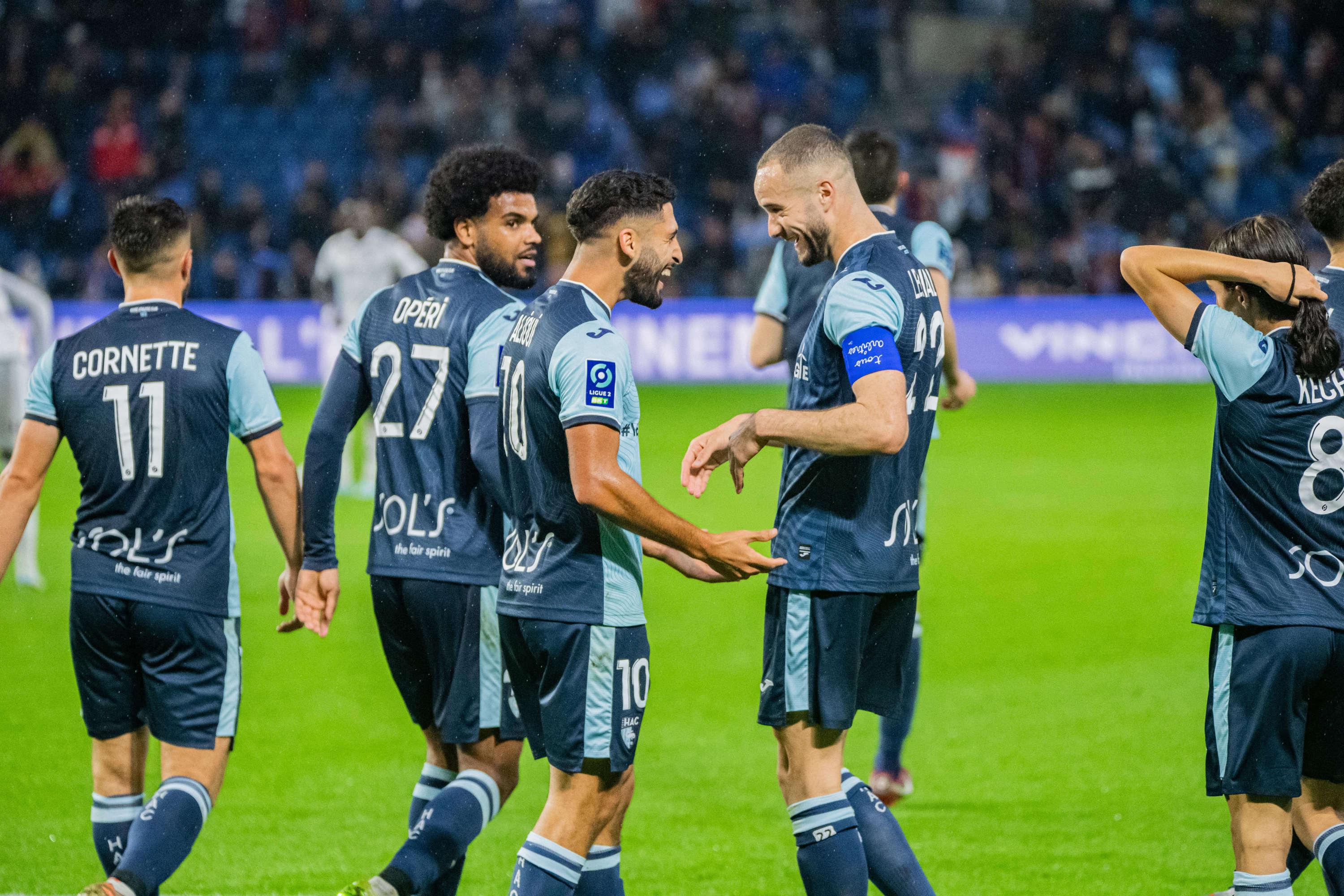 Ligue 2 : Le Havre prend la tête, Grenoble monte sur le podium