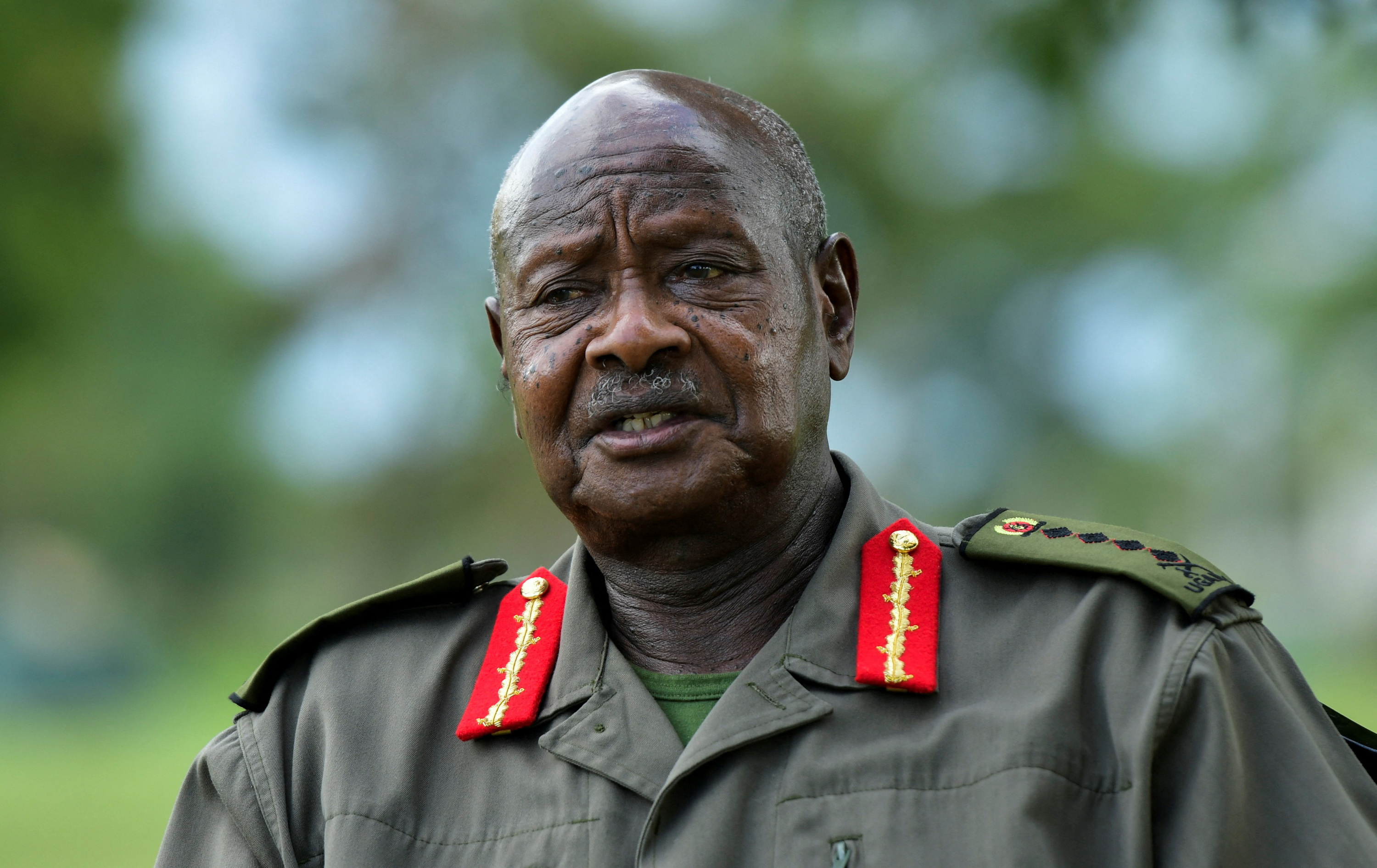 Ouganda : nouveau recours contre une loi accusée de menacer la liberté  d'expression en ligne
